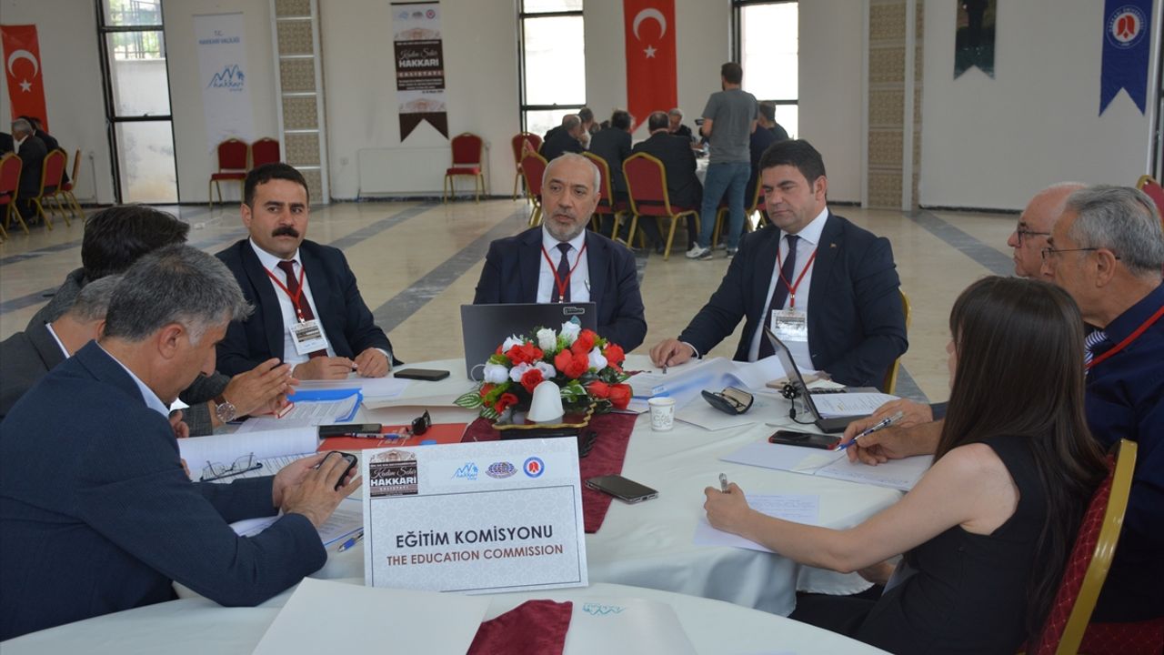 "Kadim Şehir Hakkari Çalıştayı" sona erdi