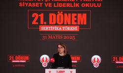 MHP Genel Başkan Yardımcısı Topcu, Siyaset ve Liderlik Okulu Sertifika Töreni'nde konuştu: