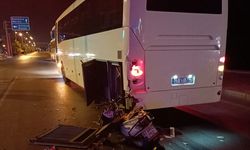 Alanya'da midibüsle çarpışan motosikletin sürücüsü öldü