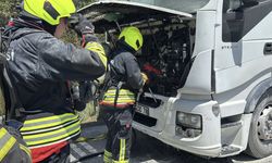 Anadolu Otoyolu'nun Bolu kesiminde seyir halindeki tır yandı