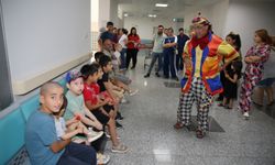Antalya Vakıflar Bölge Müdürlüğü 44 çocuk için sünnet etkinliği düzenledi