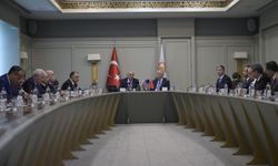 Azerbaycan heyeti, AK Parti'yi ziyaret etti