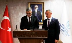 Bakan Memişoğlu, Kocaeli'de ziyaretlerde bulundu