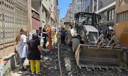 Bayrampaşa'da kanalizasyon çalışması sırasında bir işçi göçük altında kaldı