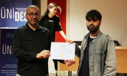 Bitlis'te 25 üniversite öğrencisine paraşüt eğitimi verildi