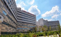 Bursa Şehir Hastanesinde yanık izi için tedavi gören hastaya botoks yöntemi uygulandı