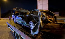 Bursa'da tıra arkadan çarpan otomobilin sürücüsü ağır yaralandı