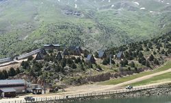 Erzincan'daki kayak merkezinin konaklama sorununu çözecek tesiste çalışmalar sürüyor