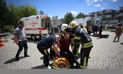Erzurum'da acil sağlık personeli, yangına hazırlık tatbikatı yaptı