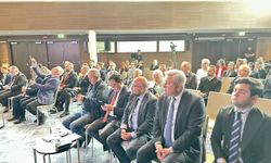 İsveç'te  "Daha Adil Bir Dünya Mümkün" temalı panel düzenlendi