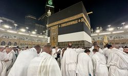 Kabe'de sabah namazı