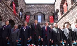 "Kadim Şehir Hakkari Çalıştayı" farklı ülkelerden akademisyenlerin katılımıyla başladı