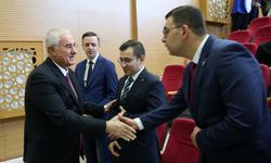 Kamu Başdenetçisi Akarca, "Ombudsman Ahlat'ta Gençlerle Buluşuyor" programına katıldı: