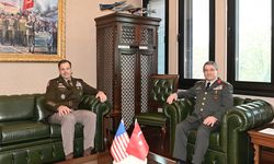 Kara Kuvvetleri Komutanı Bayraktaroğlu, NATO Müttefik Kara Komutanı Donahue ile görüştü