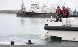 Samsun'da dalgıçlar deniz dibinde temizlik yaptı