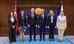 TBMM Başkanı Kurtulmuş, Fransa-Türkiye Parlamentolar Arası Dostluk Grubu Başkanı Fialaire'yi kabul etti