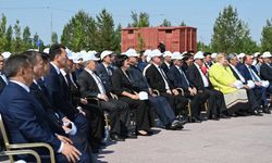 Tokayev, Sovyet halkları arasında en çok baskı ve kıtlığa maruz kalanların Kazaklar olduğunu söyledi