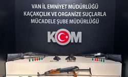 Van'da sosyal medyada silah paylaşımı yapan 5 kişi gözaltına alındı