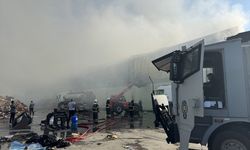 Adana'da geri dönüşüm tesisinde çıkan yangın kontrol altına alındı