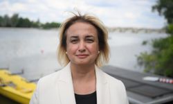 Kürek sporcuları Meriç Nehri'nde açtıkları pankartlarla çevre kirliliğine dikkati çekti