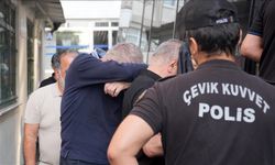 İstanbul'da hastanede "haksız kazanç" sağladıkları iddia edilen 10 zanlı adliyede