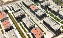 Bakan Kurum, yeniden inşa edilen Azerbaycan Mahallesi ve Ebrar Sitesi'nin görüntülerini paylaştı