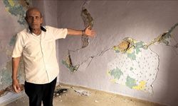 İzmir'de tünel inşaatı nedeniyle evleri zarar gören mahalle sakinleri çözüm istiyor