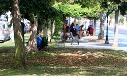 Sıcaklık rekorlarının kırıldığı yaz aylarında sıcak çarpmalarına karşı dikkatli olunması uyarısı