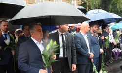 Srebrenitsa Soykırımı kurbanlarının cenazeleri, Saraybosna'dan Potoçari Anıt Mezarlığı'na uğurlandı