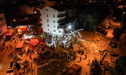Balıkesir Sındırgı merkezli depremin yol açtığı yıkım dronla görüntülendi