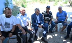 Edirne Valisi Sezer, orman yangınında evi yanan vatandaşlarla bir araya geldi