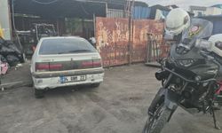 Edirne'de kazaya karışan sürücünün aracını bırakıp kaçması güvenlik kamerasında