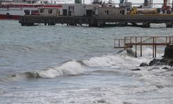 Tekirdağ'da etkili olan poyraz deniz ulaşımını olumsuz etkiliyor