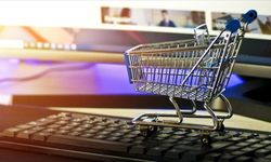 Yılın ilk yarısında e-ticaret hacmi 2 trilyon lirayı aştı