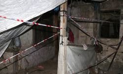 Erzurum'da damı çöken toprak evin enkazından yaralıları çıkaran mahalle sakini yaşadıklarını anlattı
