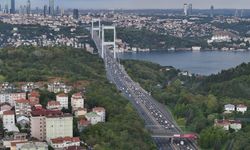 İstanbul'da yeni eğitim öğretim yılının ilk gününde trafik yoğunluğu yaşanıyor