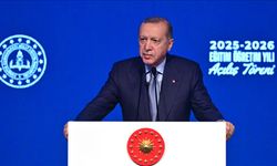 Cumhurbaşkanı Erdoğan: 'Eğitim faaliyetlerinin ana teması aile ve yeşil vatan olarak belirlendi.Her çocuk bir fidan ilk ders yeşil vatan başlığıyla okullarda etkinlik düzenlenecek'