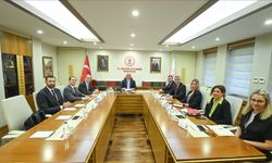 Bakan Ersoy, Google Küresel İlişkiler Başkanı Kent Walker ile görüştü:
