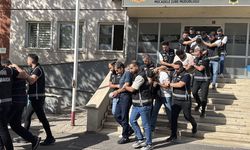Diyarbakır merkezli silah ve mühimmat kaçakçılığı operasyonunda 19 zanlı tutuklandı
