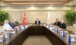 Bakan Uraloğlu, TBMM Çocuk Hakları Alt Komisyon heyetiyle bir araya geldi: