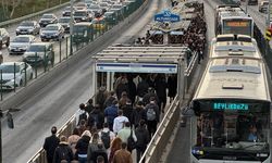 İstanbul'da ara tatilin ardından ilk iş gününde trafik yoğunluğu