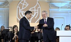 Caparov, Mirziyoyev ve Rahman, 'Uluslararası Lev Tolstoy Barış Ödülü'ne layık görüldü