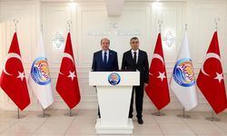 KKTC'nin 5. Cumhurbaşkanı Ersin Tatar Mersin'de temaslarda bulundu