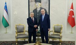 Cumhurbaşkanı Erdoğan, Özbekistan Cumhurbaşkanı Mirziyoyev’i Esenboğa’da karşıladı