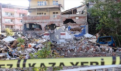 Balıkesir'de 6,1 büyüklüğündeki depremin ardından 786 artçı sarsıntı kaydedildi