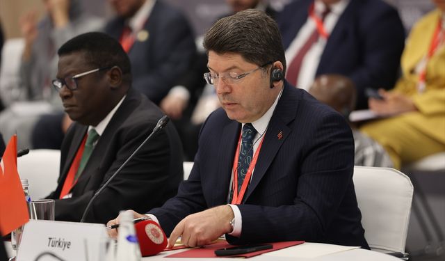 Adalet Bakanı Tunç, "13. St. Petersburg Uluslararası Hukuk Forumu"nda konuştu: