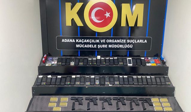 Adana'da tefecilik ve yasa dışı silah ticareti yapan 2 zanlı tutuklandı