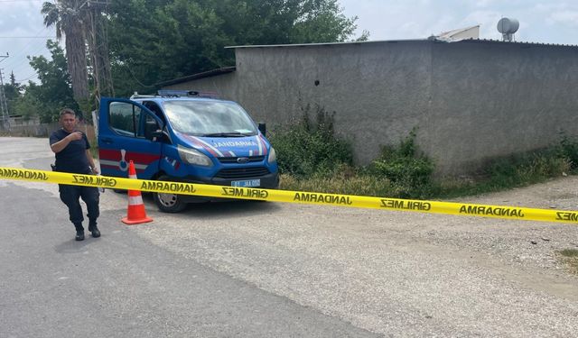 Adana'da trafikte çıkan kavgada 3 kişi silahla yaralandı