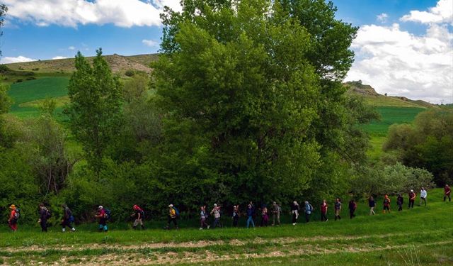Çorum'da doğaseverler Hitit Yolu'nun 41 kilometresini 4 günde yürüdü