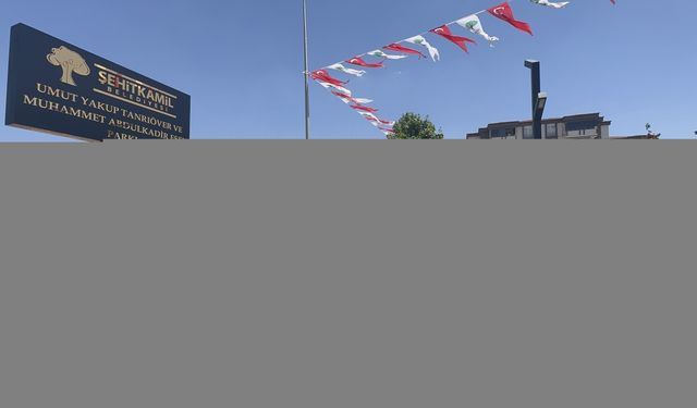 Gaziantep'te trafik kazasında hayatını kaybeden muhabirlerin isimleri parka verildi